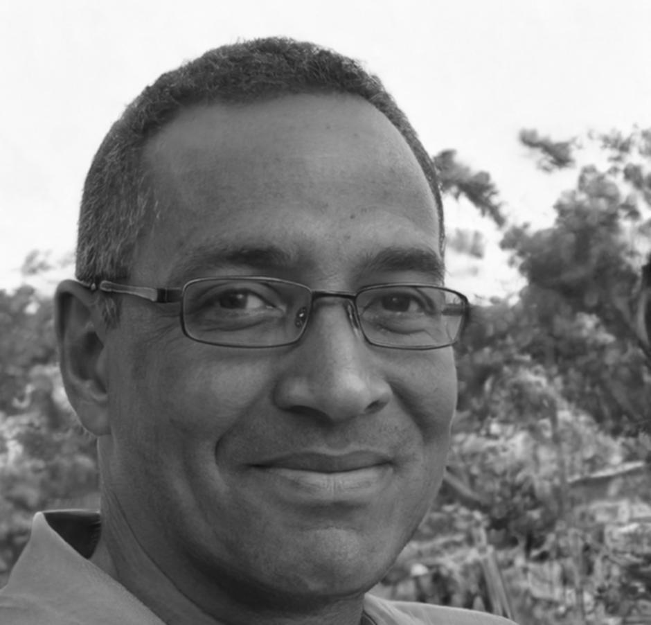 Carlos Mendoza - Instructor de técnicas clásicas de dibujo